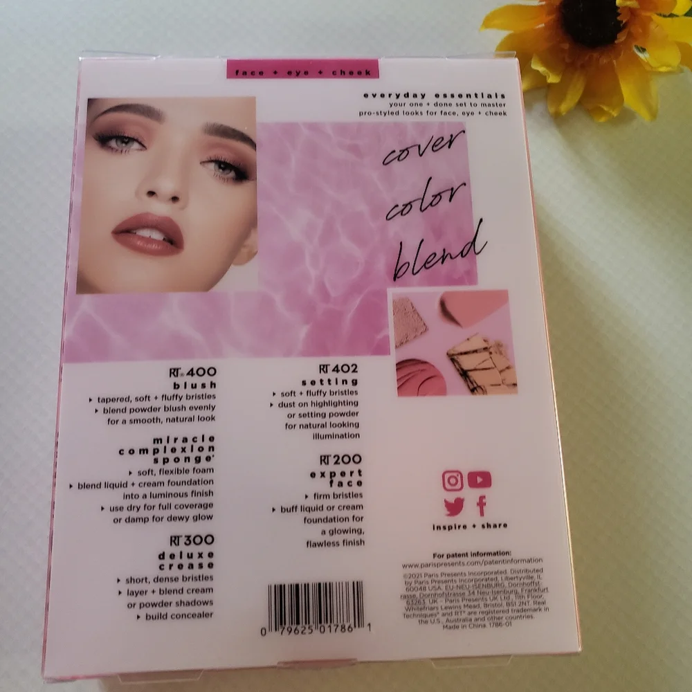 Just In: Brand New Real Techniques Makeup Brush Set